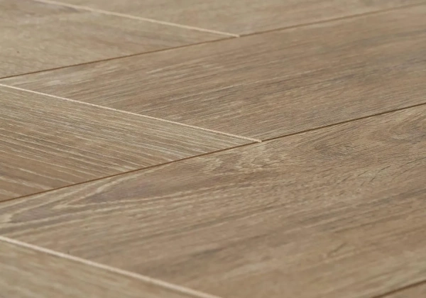 Ламинат AlsaFloor Herringbone (Baton Rompu) Дуб Балеарский 622
