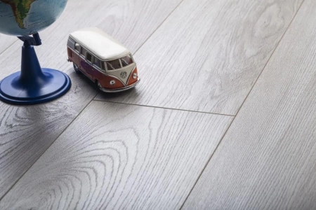 Ламинат Kronopol Aurum Volo Aqua Дуб Stork D4573