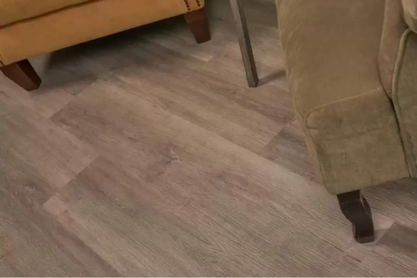 Ламинат SPC Vinilam Ceramo 5,5 мм Дуб Моран 4914