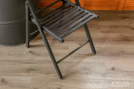 Виниловый ламинат Vinilam Click 3.7 мм Дуб Дамп (Rich) 8838