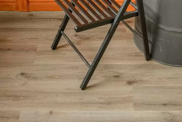 Виниловый ламинат Vinilam Dry Back (Glue) Дуб Дамп (Rich) 8838