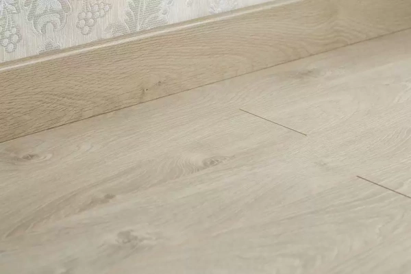 Ламинат Kronopol Platinium Cuprum Ferrara Oak D3034