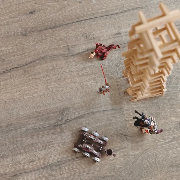 Виниловый ламинат Pergo Optimum Glue Plank Дуб королевский серый V3201-40037