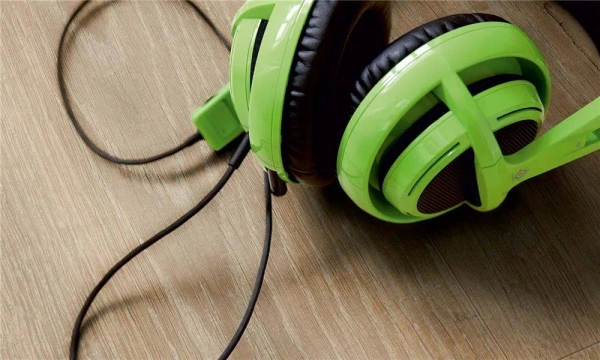 Виниловый ламинат Pergo Optimum Click Modern Plank Дуб Горный темный V3131-40102