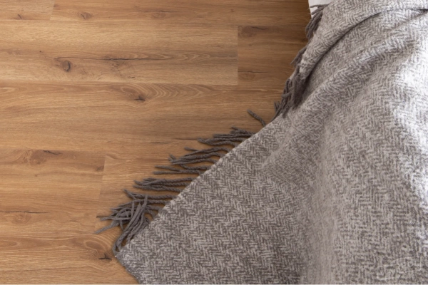 Виниловый ламинат VinilPol Glue Дуб Сан-Ремо 8833 EIR