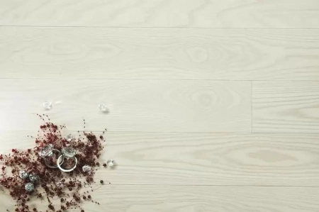 Массивная доска Hajnowka Hajnowka под маслом Ясень Arctic White