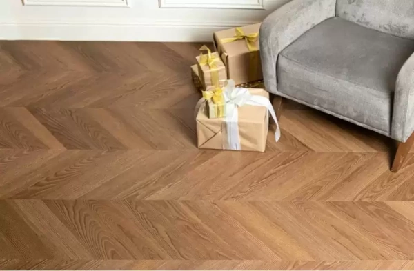 Виниловый ламинат Vinilam Parquet Chevron Шеврон Плезир I1651102