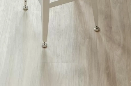 Виниловый ламинат Vinilam Dry Back (Glue) Дуб Килль 81306