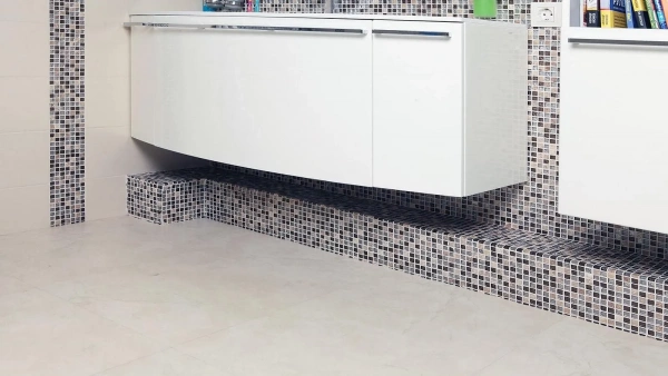 Виниловый ламинат Decoria Office Tile DMS 261 Мрамор Анды