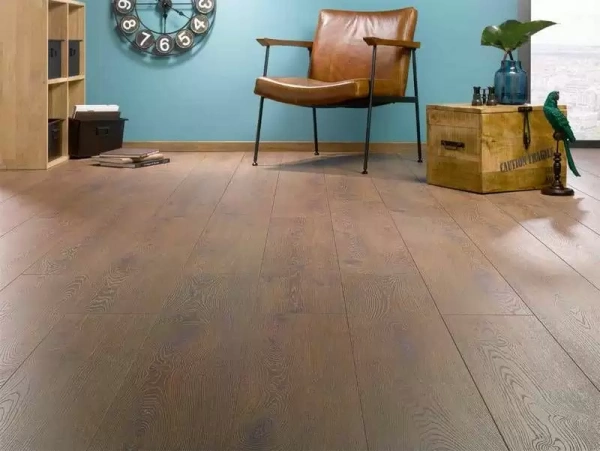 Ламинат AlsaFloor (Alsapan) Osmoze Medium Дуб Нуазет 528