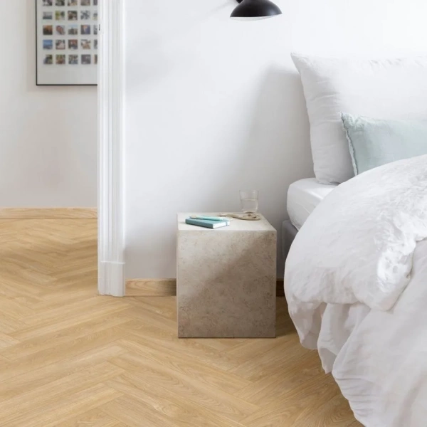 Ламинат SPC IVC Lay Red Herringbone Laurel Oak 51282