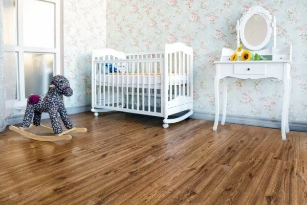 Ламинат SPC Alpine Floor Classic Light Дуб Классический ECO 162-77 MC