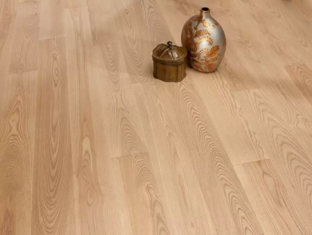 Массивная доска Coswik Классическая, Ясень 1202-1260 Карамельный (массив)