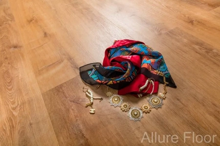 Виниловый ламинат Allure ISOCORE 7,5 мм Oak gold (Дуб золотой) I967109