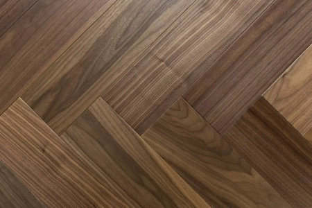 Инженерная доска Arti Parchetto Lago Венгерская елка (замок) Орех Maggiore Шпон 1,5 мм