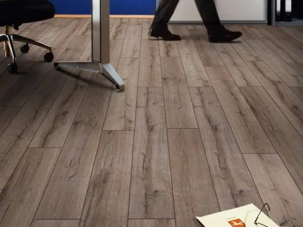 Ламинат Kronostar Salzburg 3075 Дуб Рип (V4)