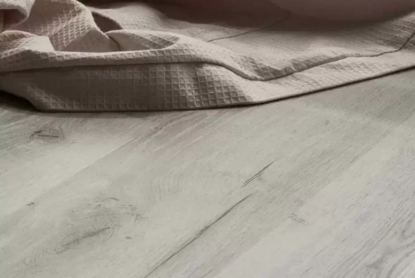 Виниловый ламинат Vinilam Dry Back (Glue) Дуб Темплин (Rich) 6543